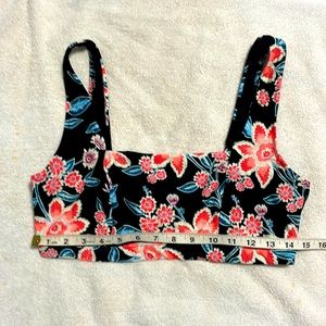 Old navy floral bikini top size L never worn